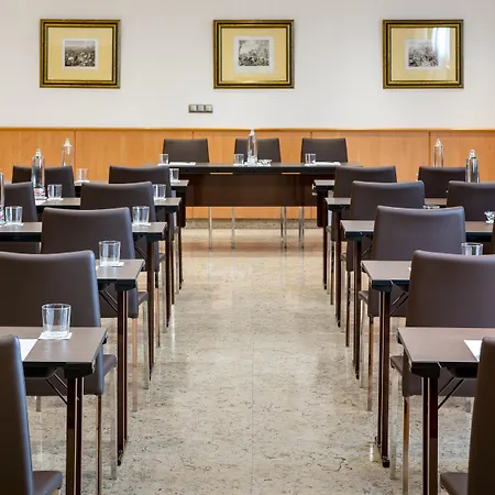 Praga Hotel 4*