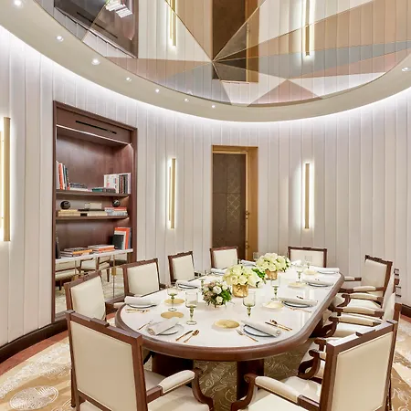 Отель Mandarin Oriental Ritz, 5*