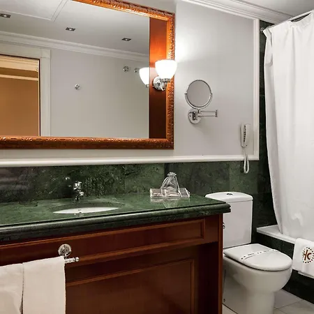 Catalonia Cortes 4*