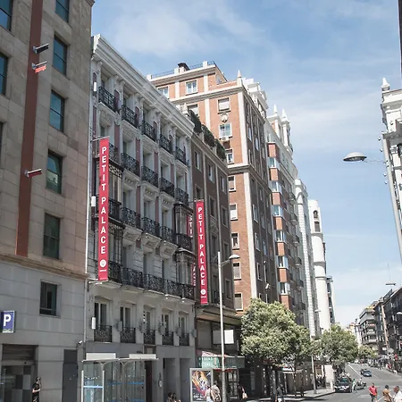 Petit Palace Plaza Espana Hotell 4*