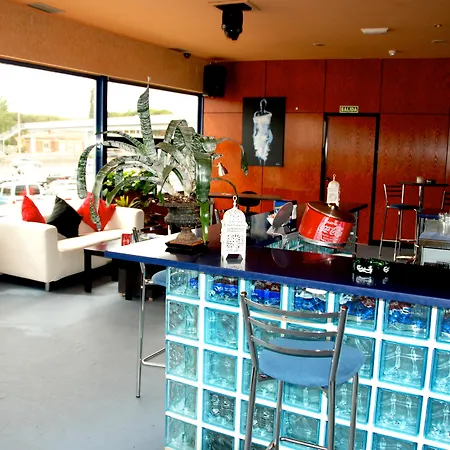 Ap Airport Hotel 3*
