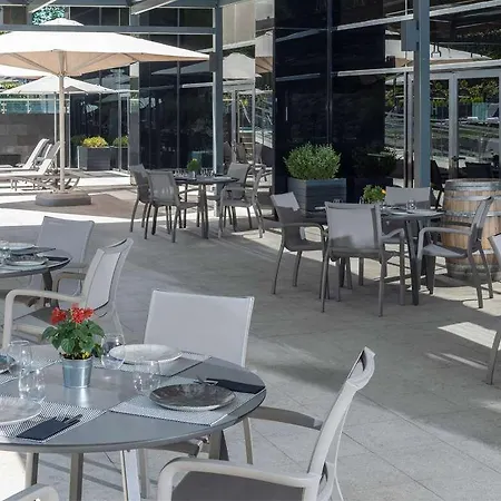 Nh Ribera Del Manzanares Hotel 4*