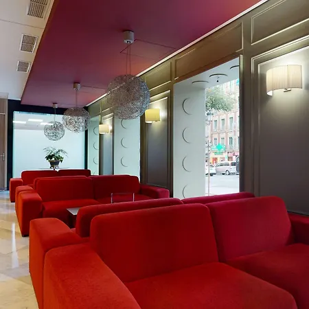 Radisson Red 4*