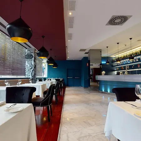 Radisson Red 4* Madrid