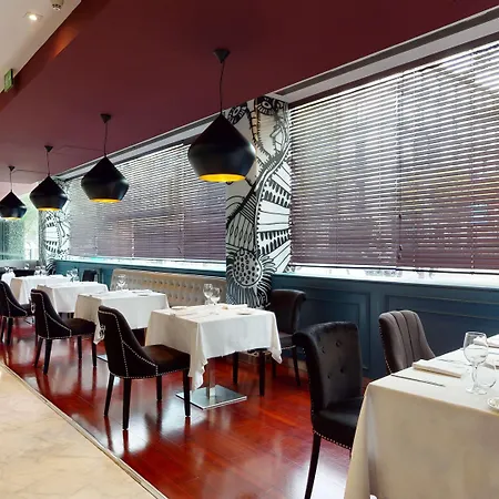 Radisson Red Hotell 4*