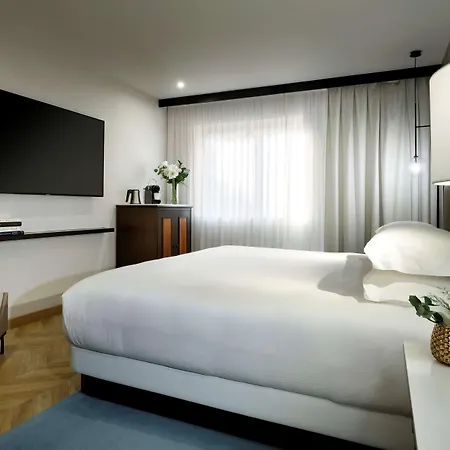 Hyatt Regency Hesperia Hotel 5*