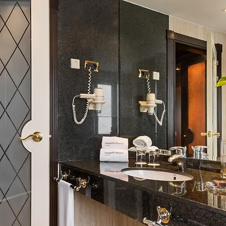 Hotel Hyatt Regency Hesperia 5*