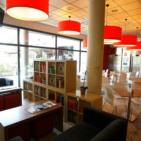Hotel Travelodge Torrelaguna 3*
