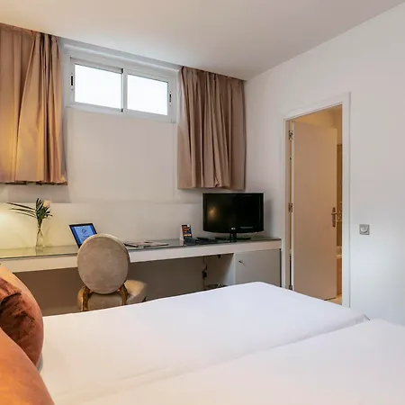 Szálloda Globales Acis Y Galatea 3*