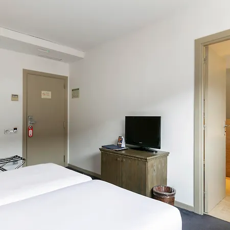 Globales Acis Y Galatea Hotel 3*
