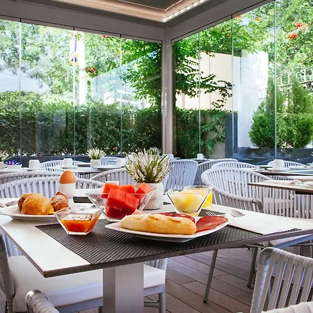 Globales Acis Y Galatea Hotel 3*