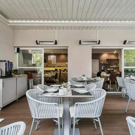 Hotel Globales Acis Y Galatea Madryt