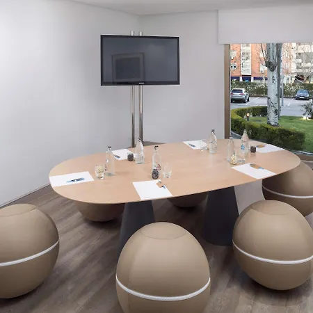 Hotel Melia Barajas 4*