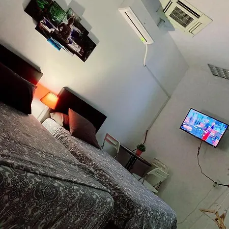 Parsa Homstay Guest house Madrid