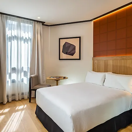 H10 Puerta De Alcalá Hotel
