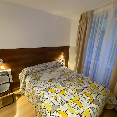 Far Gran Via Hostel Madrid