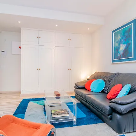 Far Gran Via Hostel