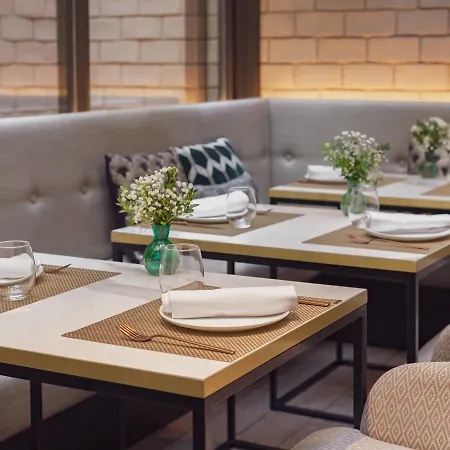 Casa Almagro By The Pavilions & 4*