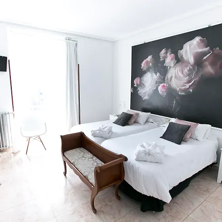 Vazquez De Mella Gran Via Guest house