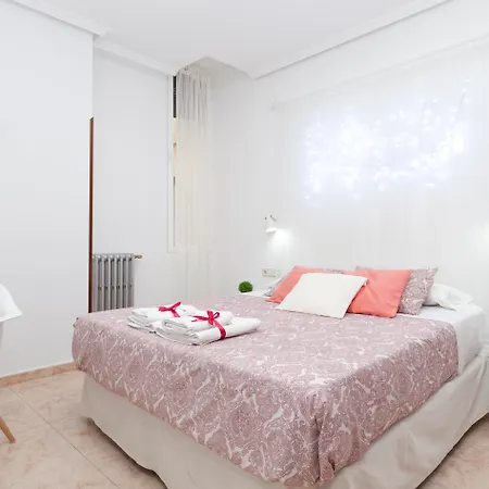 Vazquez De Mella Gran Via Guest house