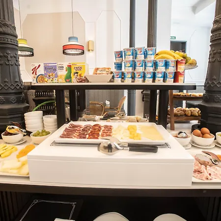 Soho Boutique Opera Hotel