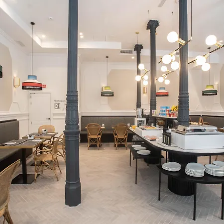Soho Boutique Opera Hotel 4*