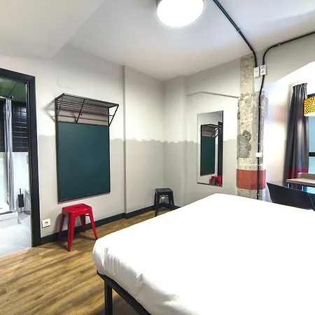 Generator Hotel *