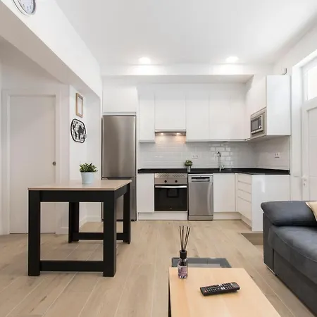 4torres Homes - Laura Madrid