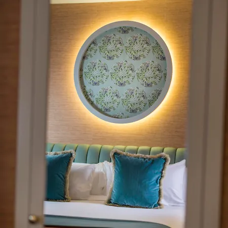 The First One Preciados (adults Only) Hotel