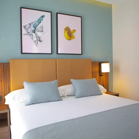 Hotell Riu Plaza Espana