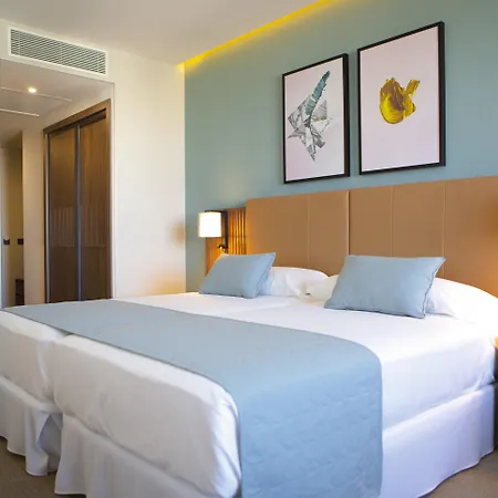 Hotell Riu Plaza Espana 4*