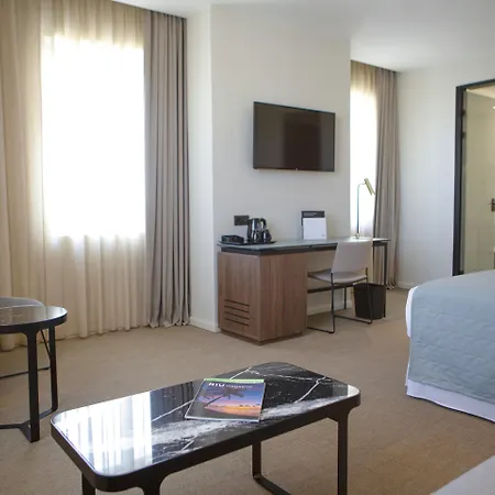 Riu Plaza Espana Hotell 4*