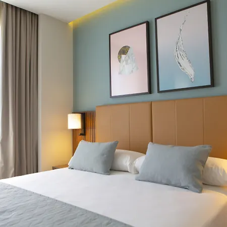 Riu Plaza Espana Hotell 4*