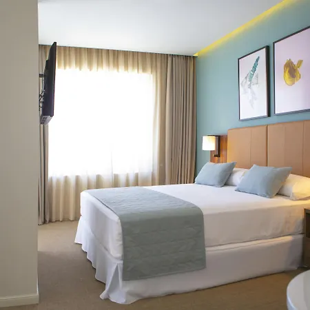 Riu Plaza Espana Hotell 4*