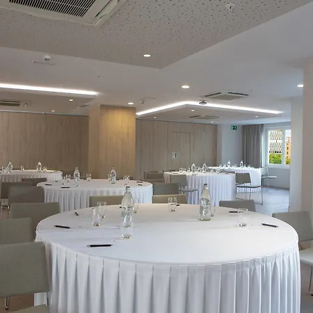 Hotell Riu Plaza Espana 4*