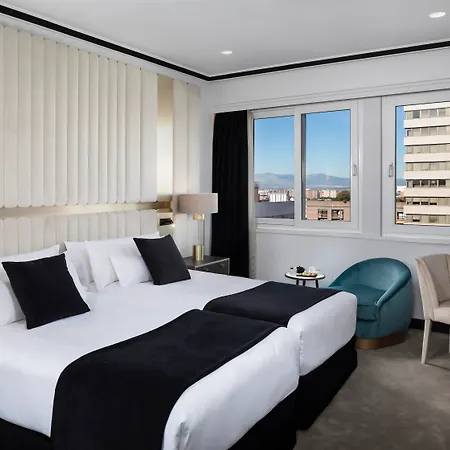 Melia Castilla 4*