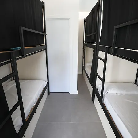 Myd La Latina Auberge de jeunesse *