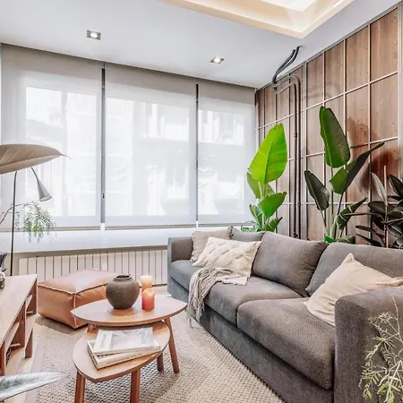 Makere- 1 Bedroom In Almagro Apartment Madrid