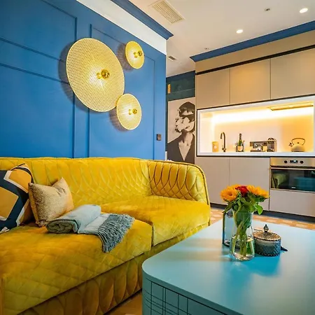 Aparthotel Smartrental Collection Gran Via Capital 4*