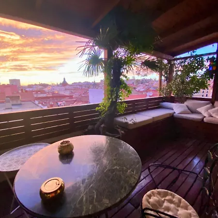 Excellent Penthouse In The Center Apartment Madrid