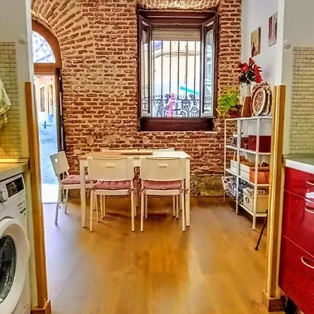 Lavapies Al Lado Del Rastro Apartment Madrid
