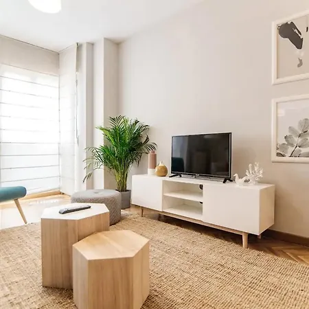 Apartment Bright Flat Parking/wanda Metropolitano/airport *