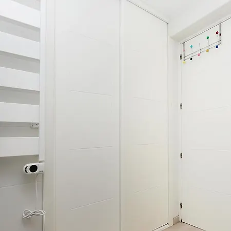 Apartamento Fantástico Piso En La Latina, 6 Personas Madri