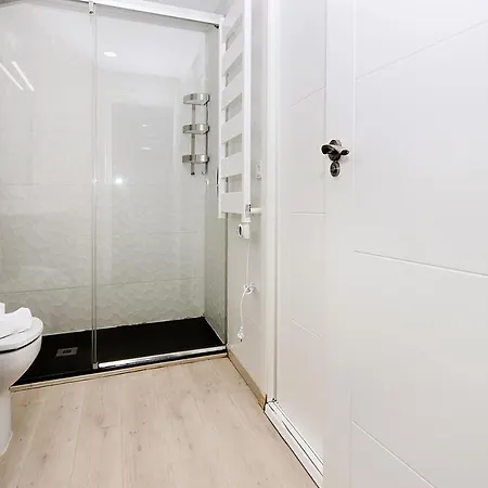Fantástico Piso En La Latina, 6 Personas * Madrid