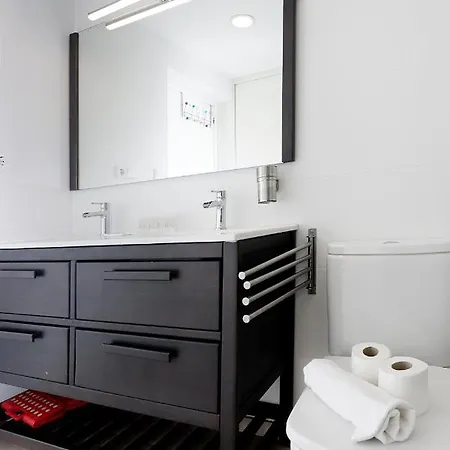 Fantástico Piso En La Latina, 6 Personas Apartamento