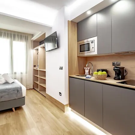 Dobohomes - Montesa 20 Aparthotel Madrid