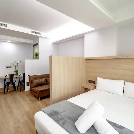 Dobohomes - Montesa 20 Madrid