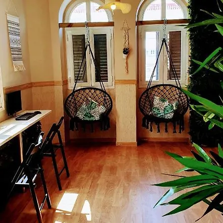 Hostel Gran Via *