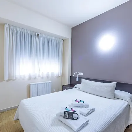 Residencia Universitaria Resa Erasmo Διαμέρισμα Μαδρίτη