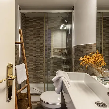 Beautiful Flat Close To Plaza De Mayor 4peopl1bath Con24 Madrid